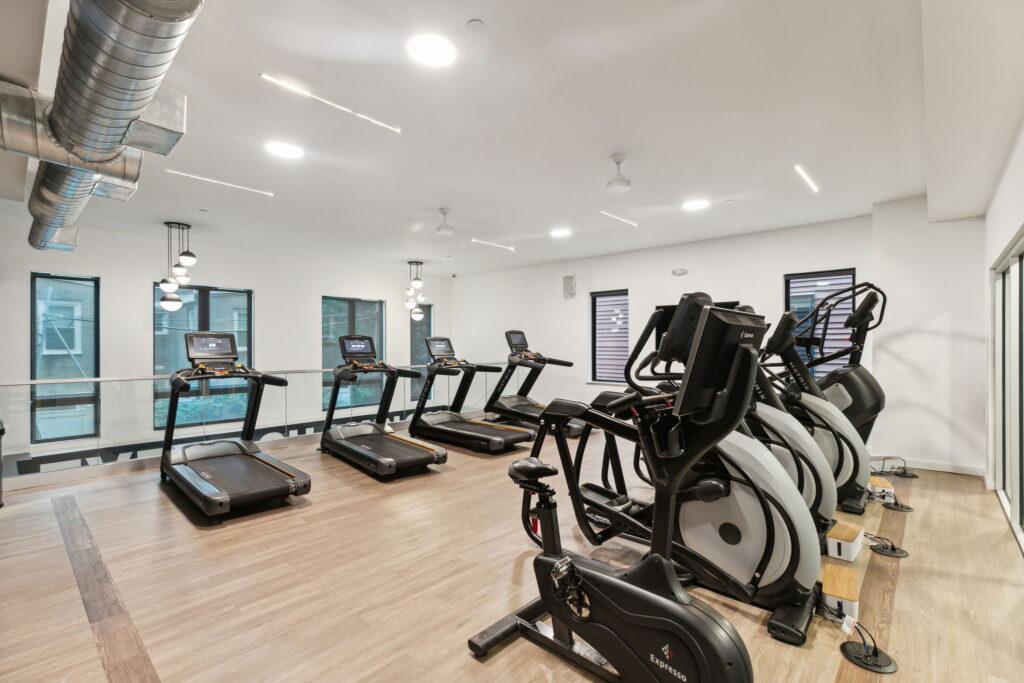 Copy of 33 web or mls 3600 lancaster ave